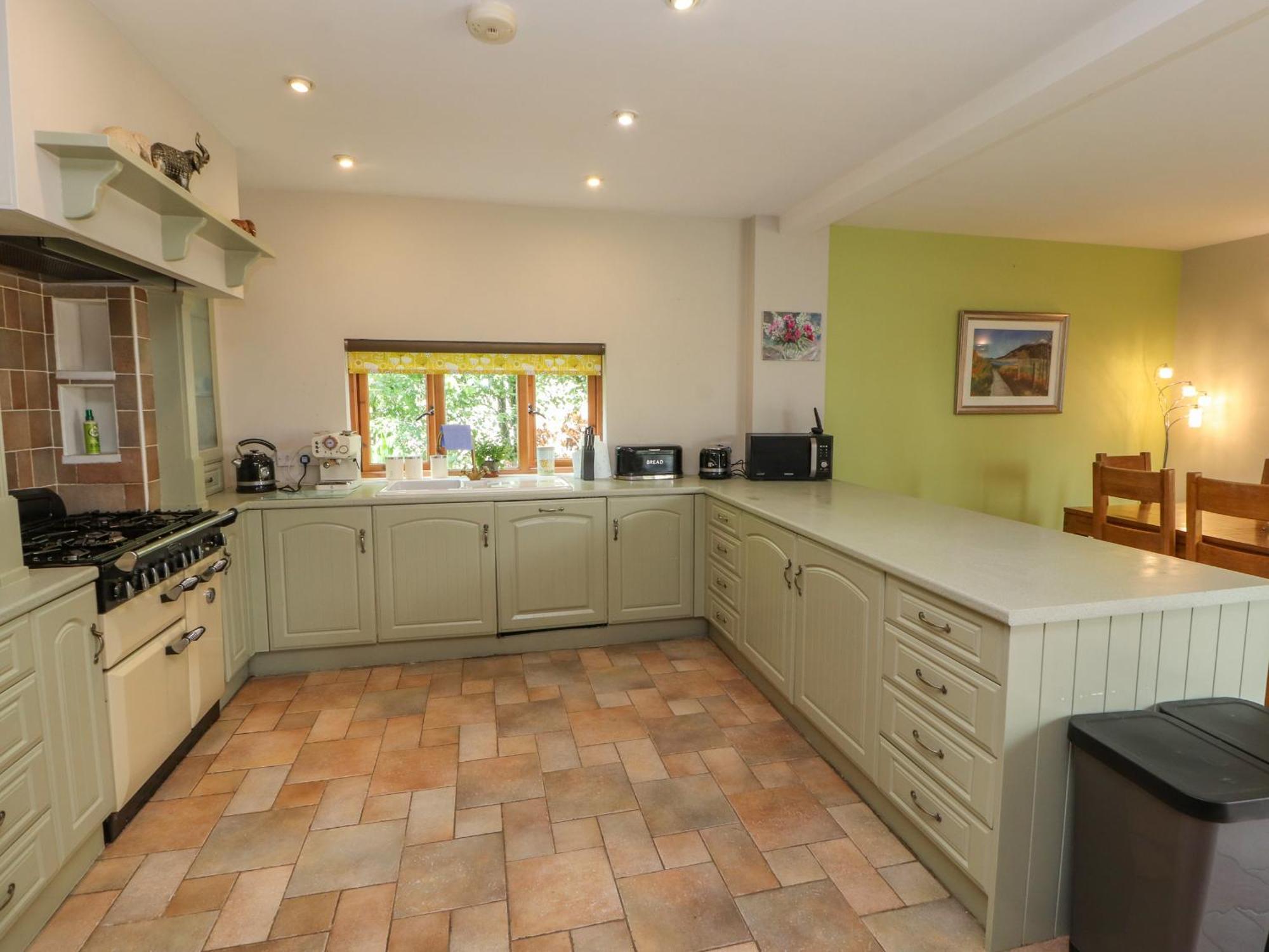 Gallery Cloisters Holiday home
