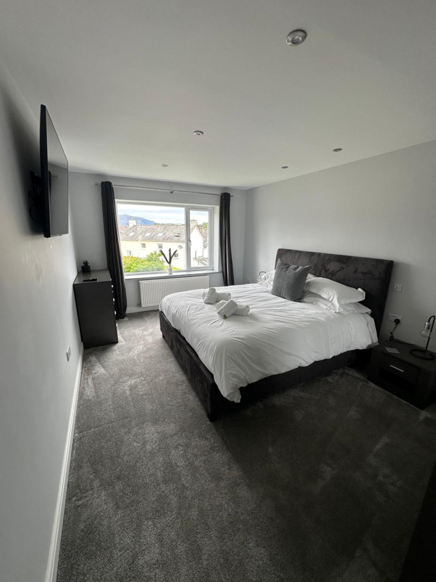 Holiday home Modern Hot Tub 3 Bed *