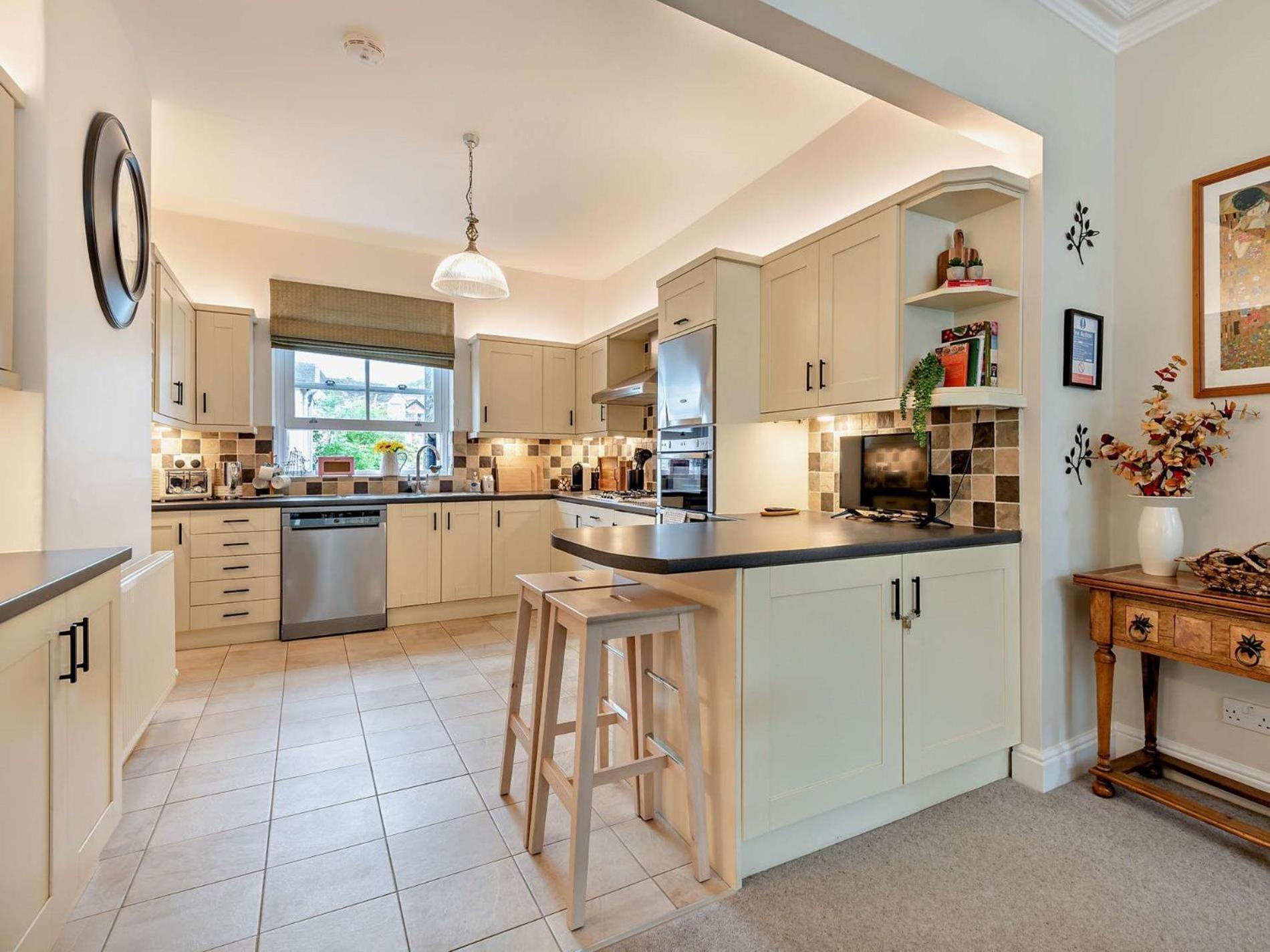 3 Bed In Keswick 95032 *
