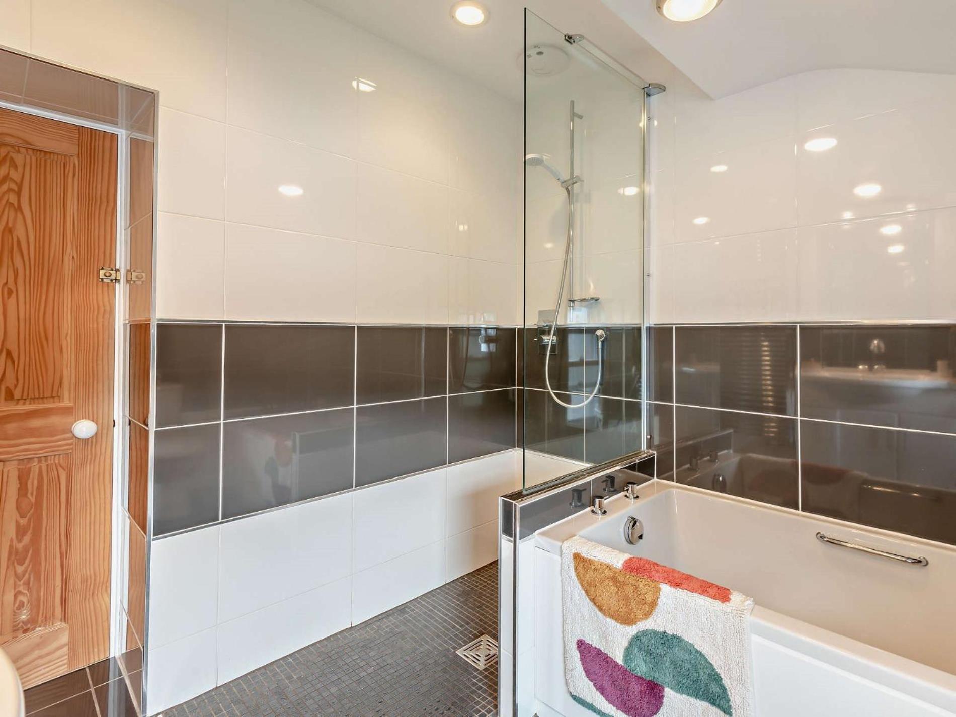 3 Bed In Keswick 95032
