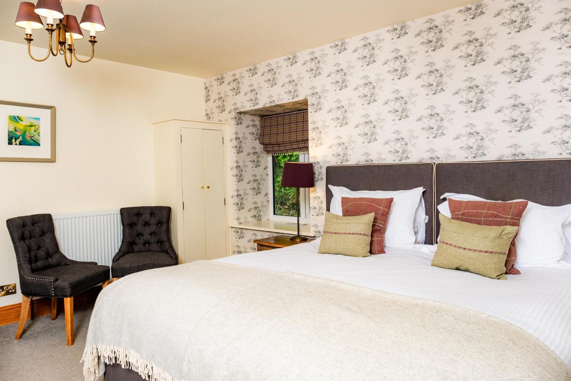 Ravenstone Manor Hotel