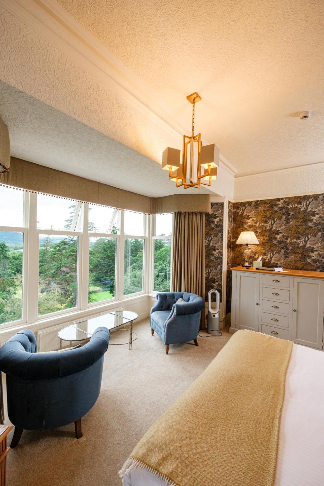 Ravenstone Manor Hotel