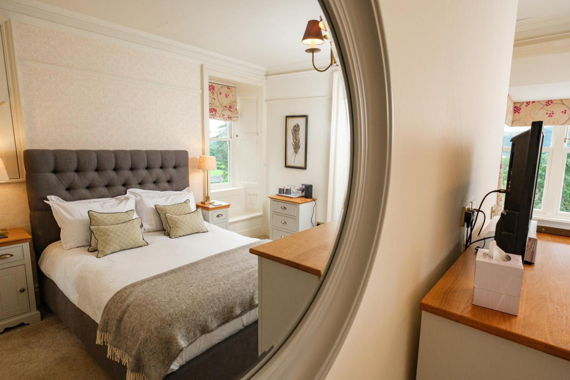Ravenstone Manor Hotel 4*