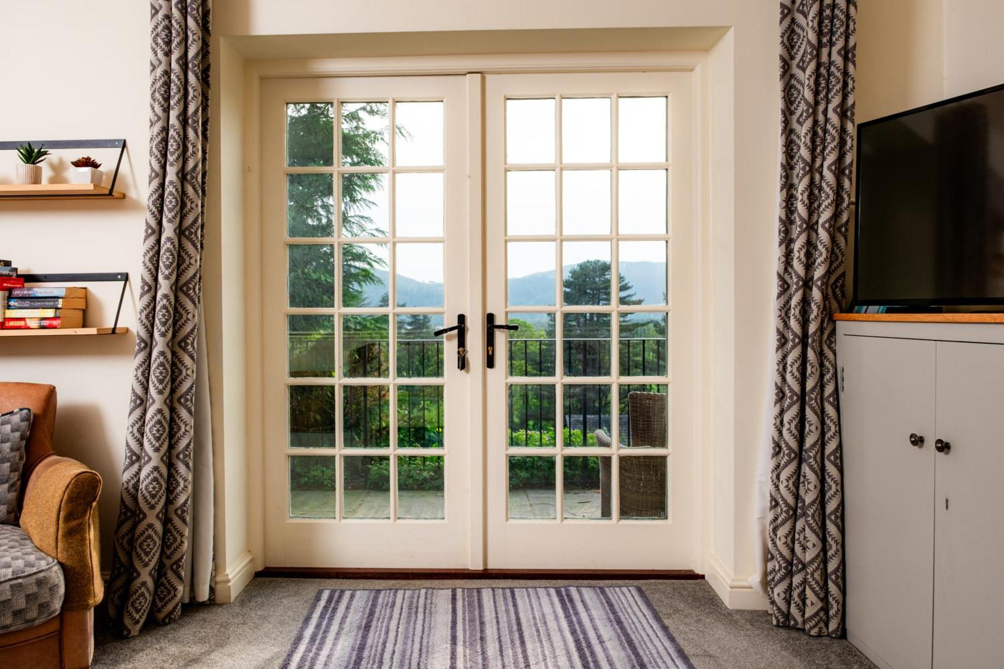 Ravenstone Manor Hotel 4*