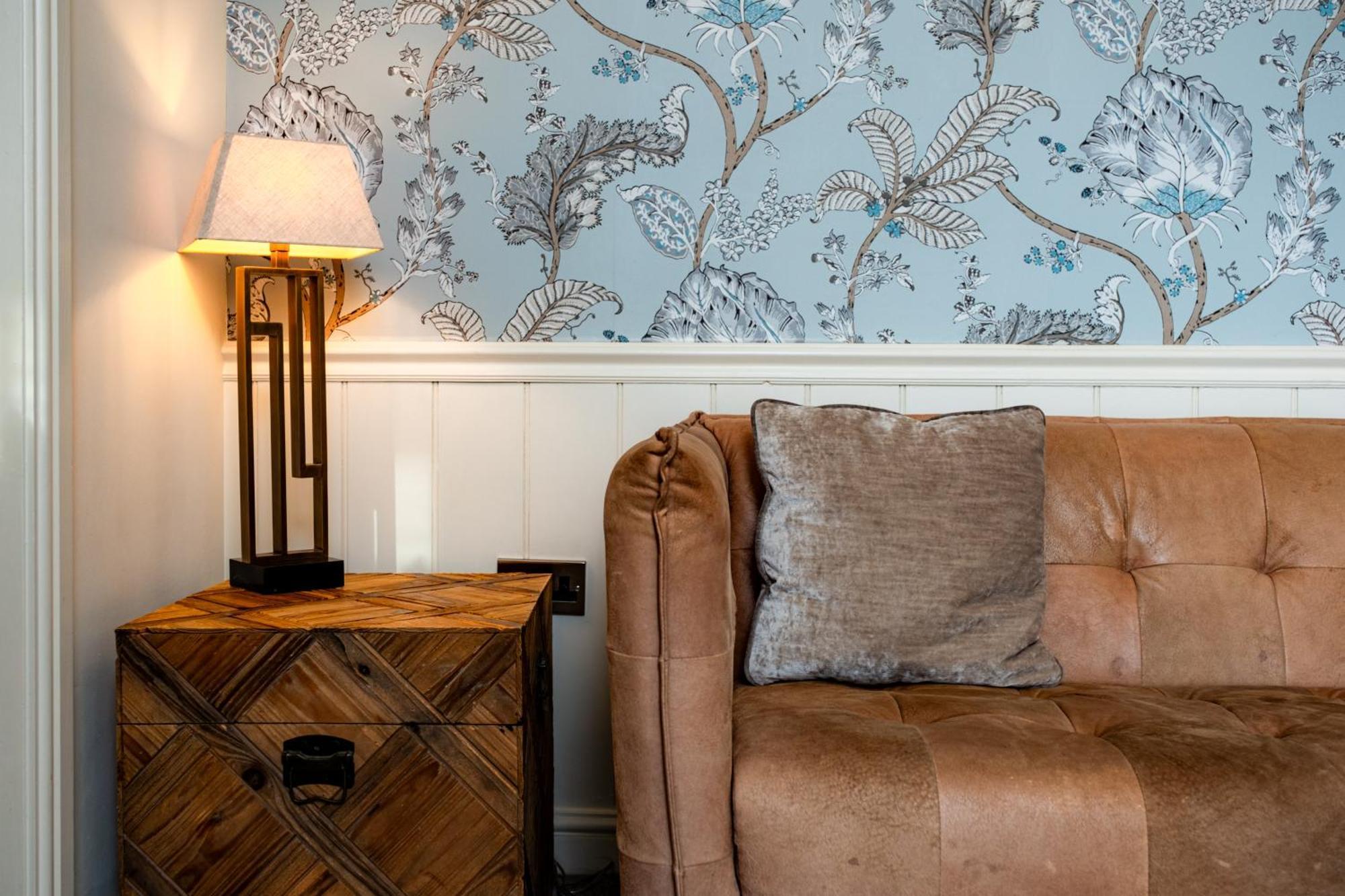 Ravenstone Manor Hotel 4*
