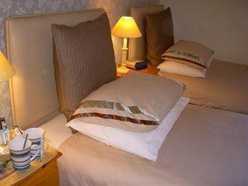 Cherry Trees Hotel 4*