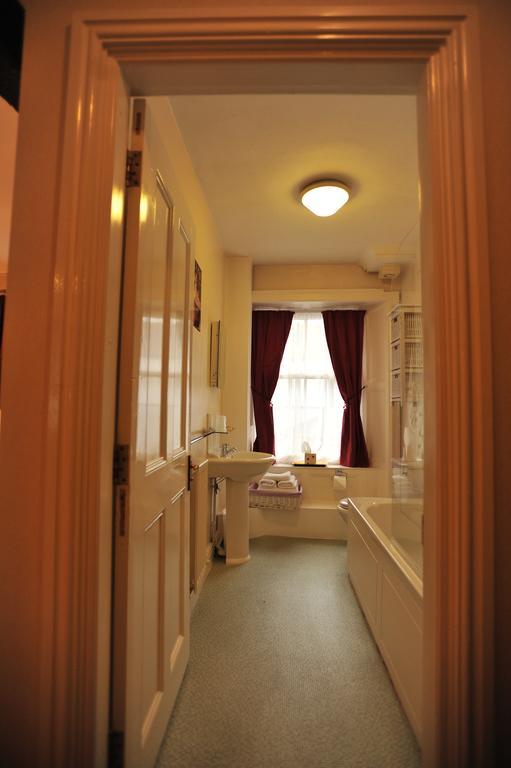 Hotel George 4*