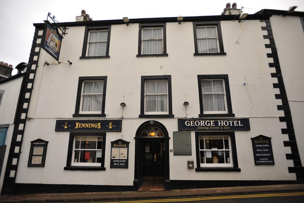 Hotel George 4*