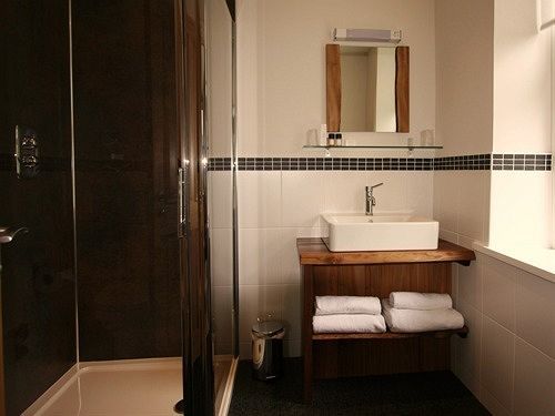 Lakeside House 4*