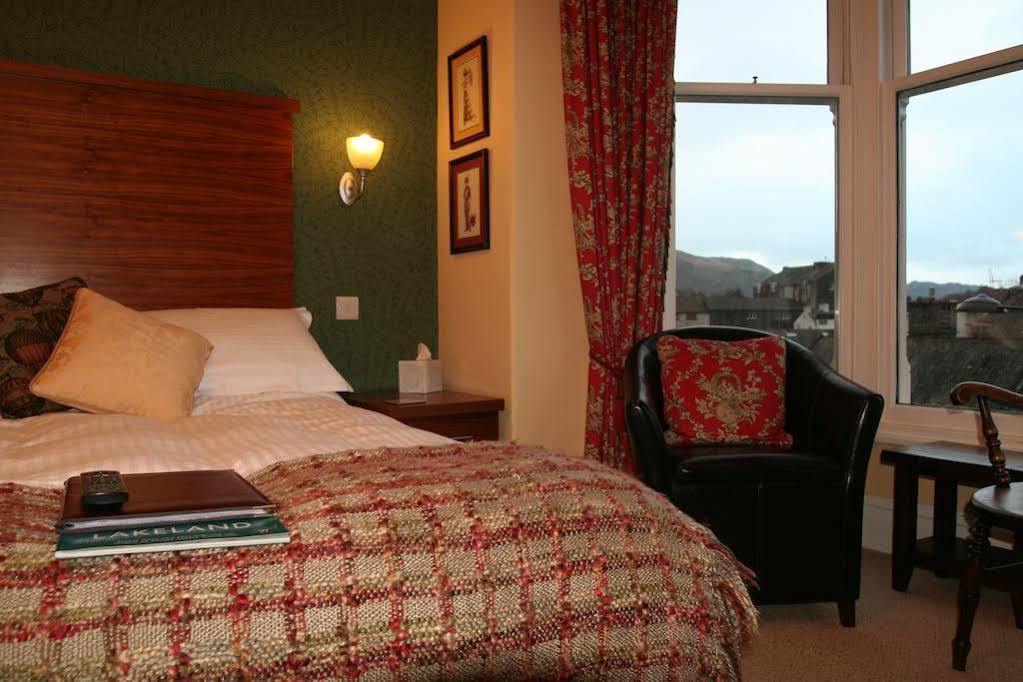 Brierholme Guest house 4*