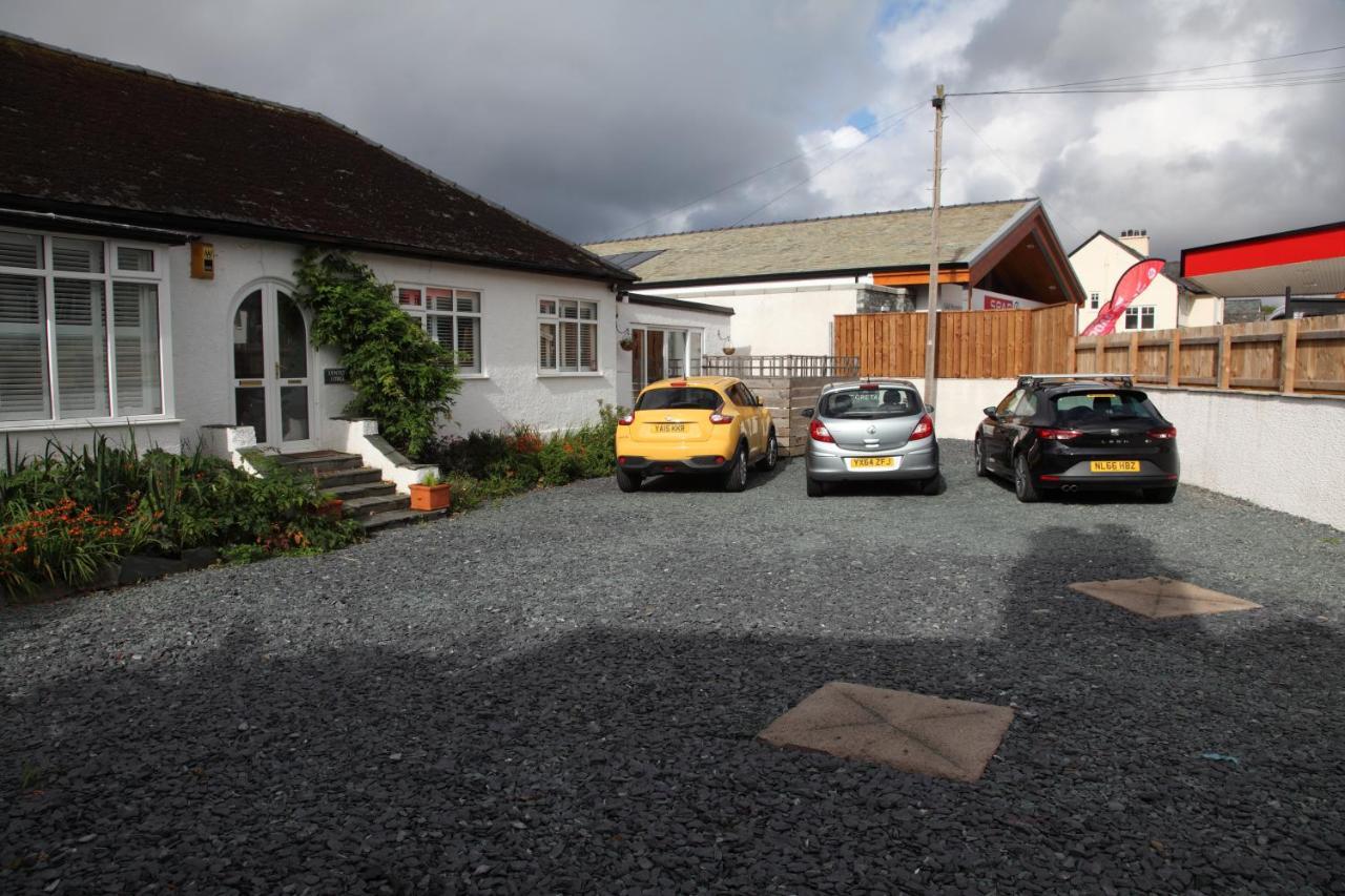 Lodge Lynton Studios