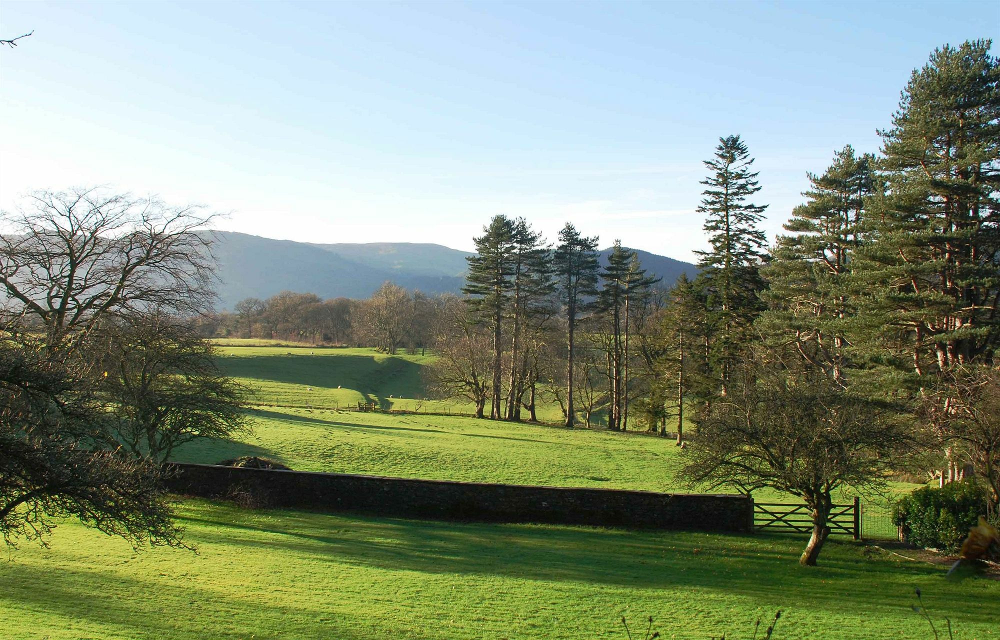 Ravenstone Manor 4*