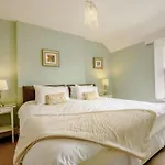 6 Bed In Keswick Sz481