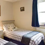 14 Elm Court, Elliott Park