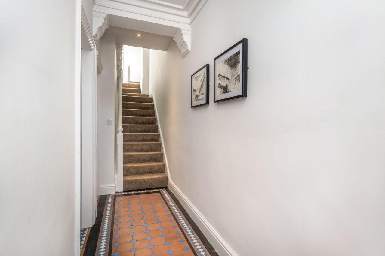 7 The Townhouse