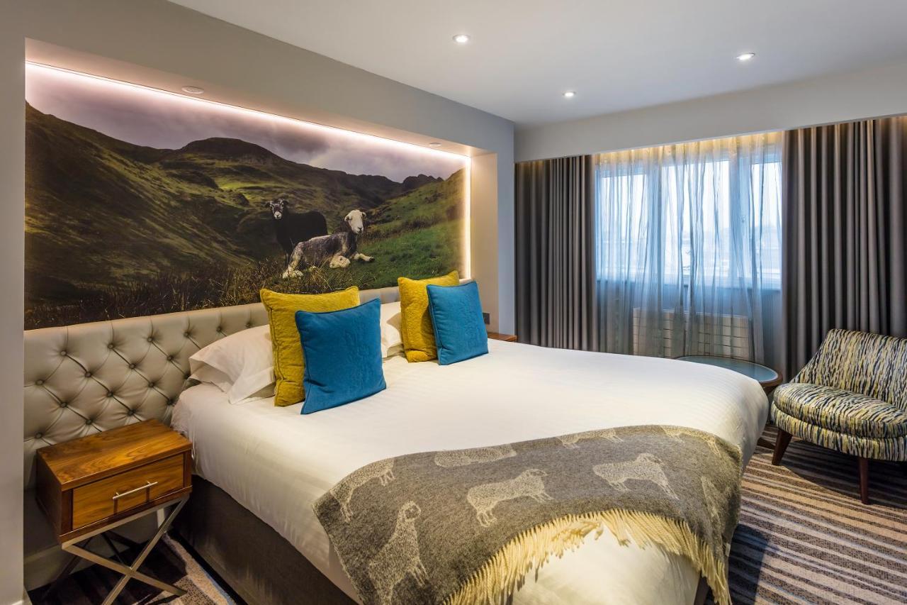 Hotel On The Square 4*