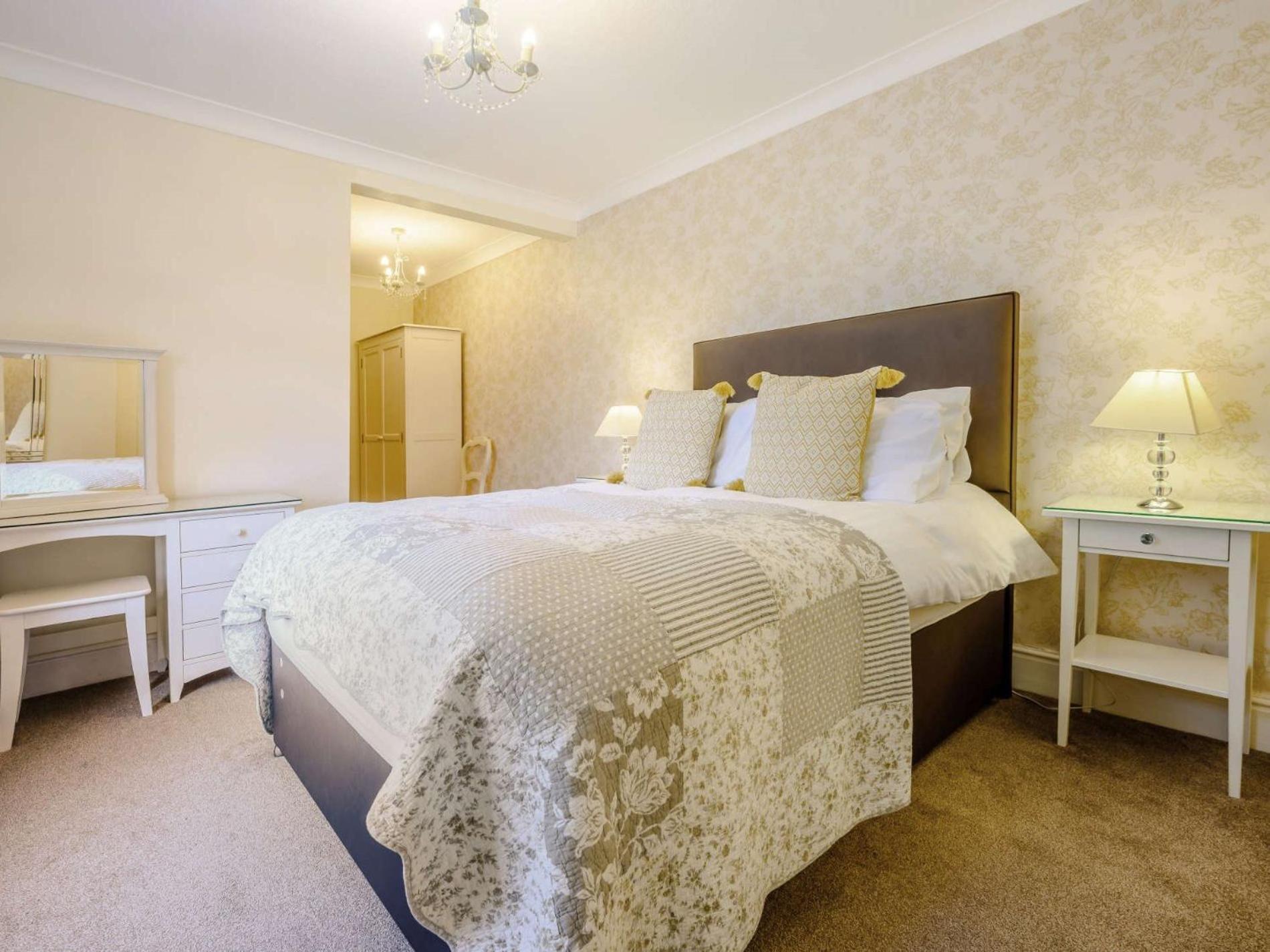 6 Bed In Keswick Sz481
