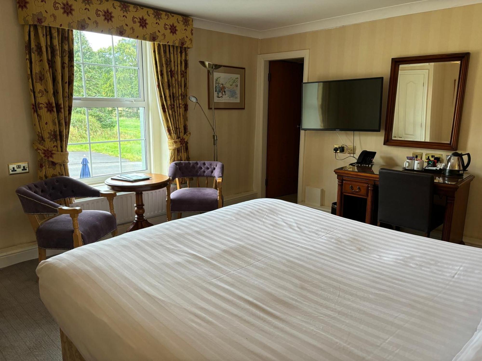Hotel District Castle 4*