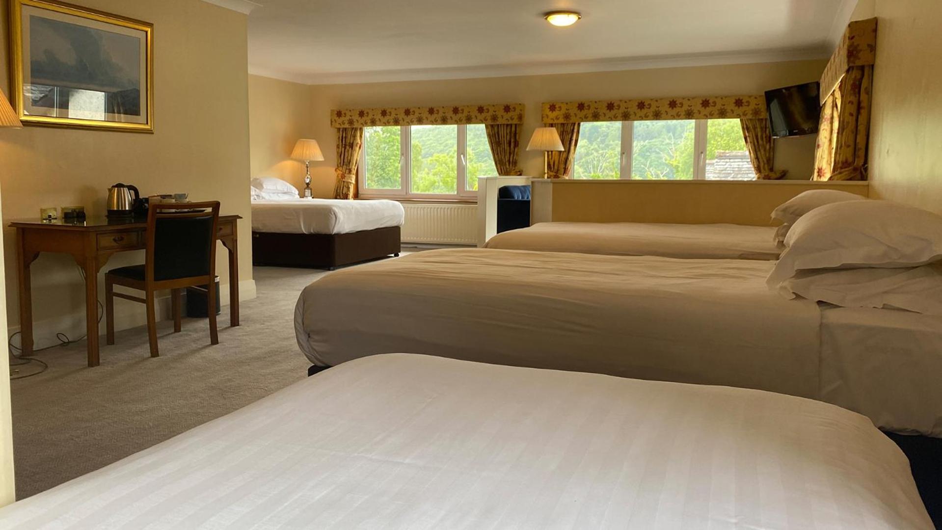 Hotel District Castle 4*