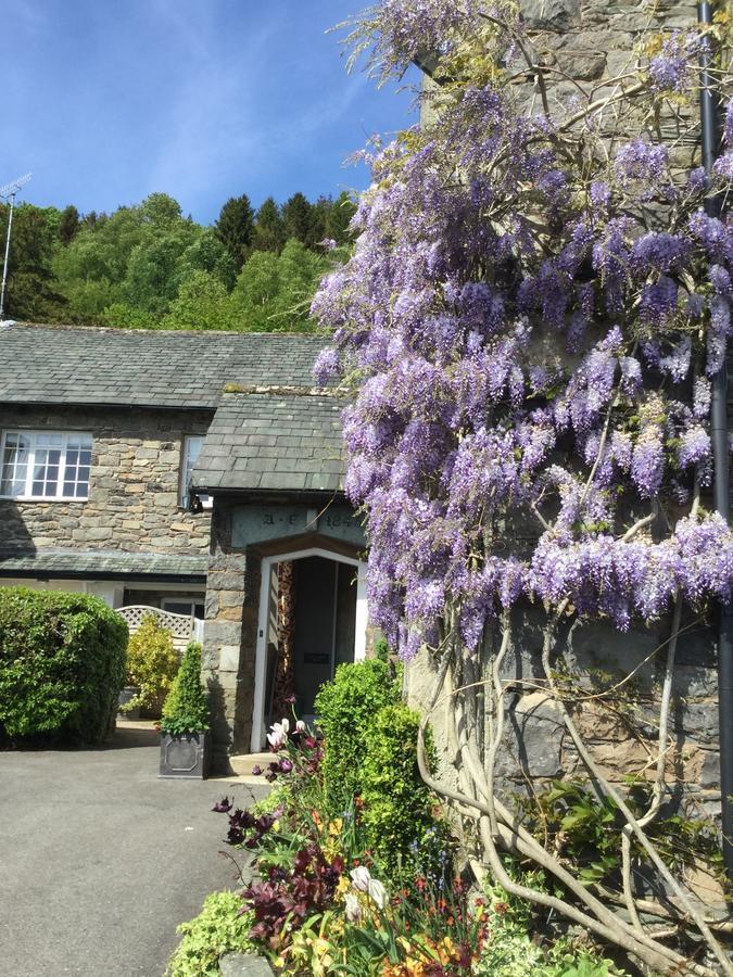 Lyzzick Hall Hotel