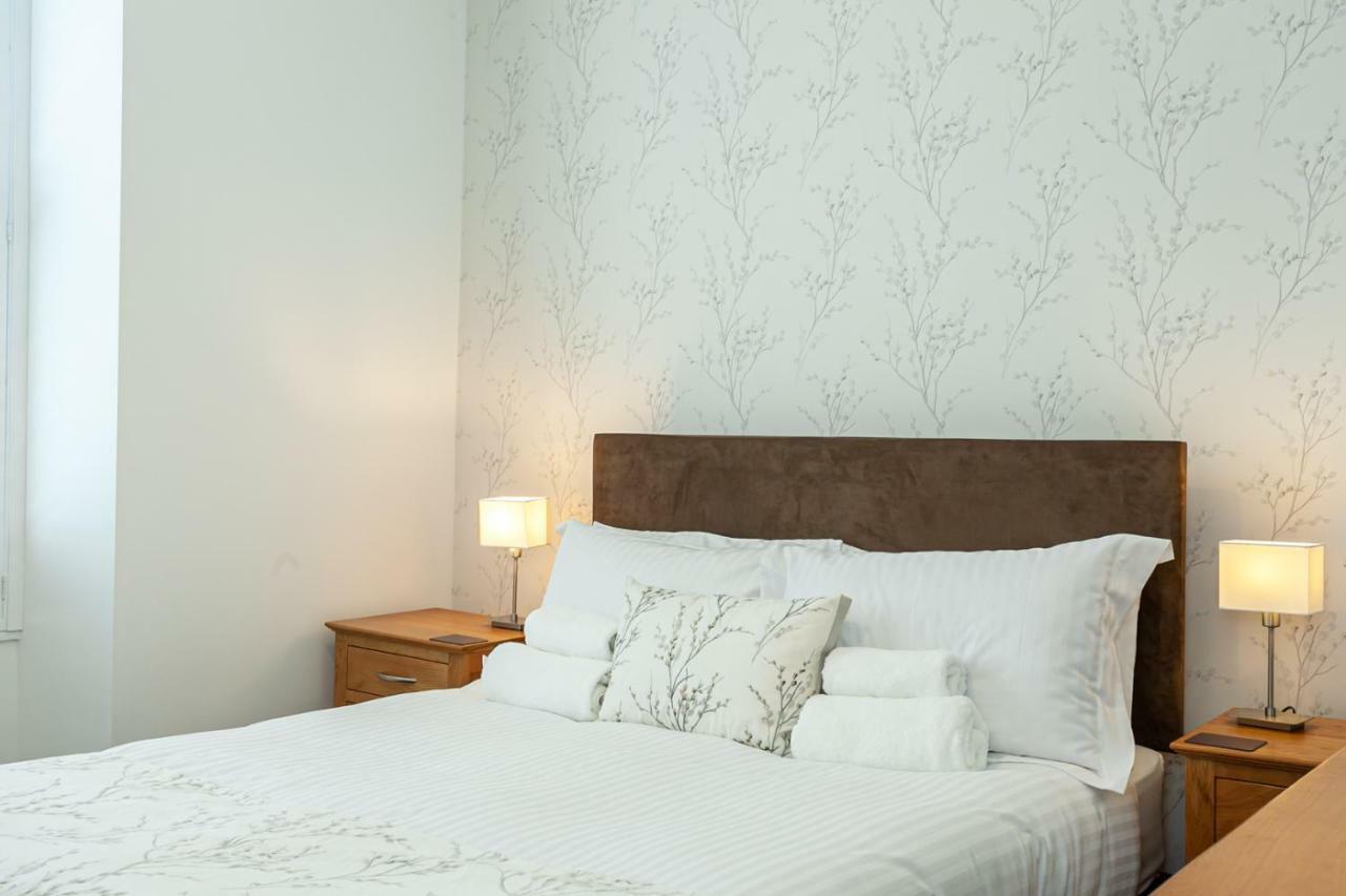 Carlton 2 A Large Modern Keswick Appt With Parking Apartment