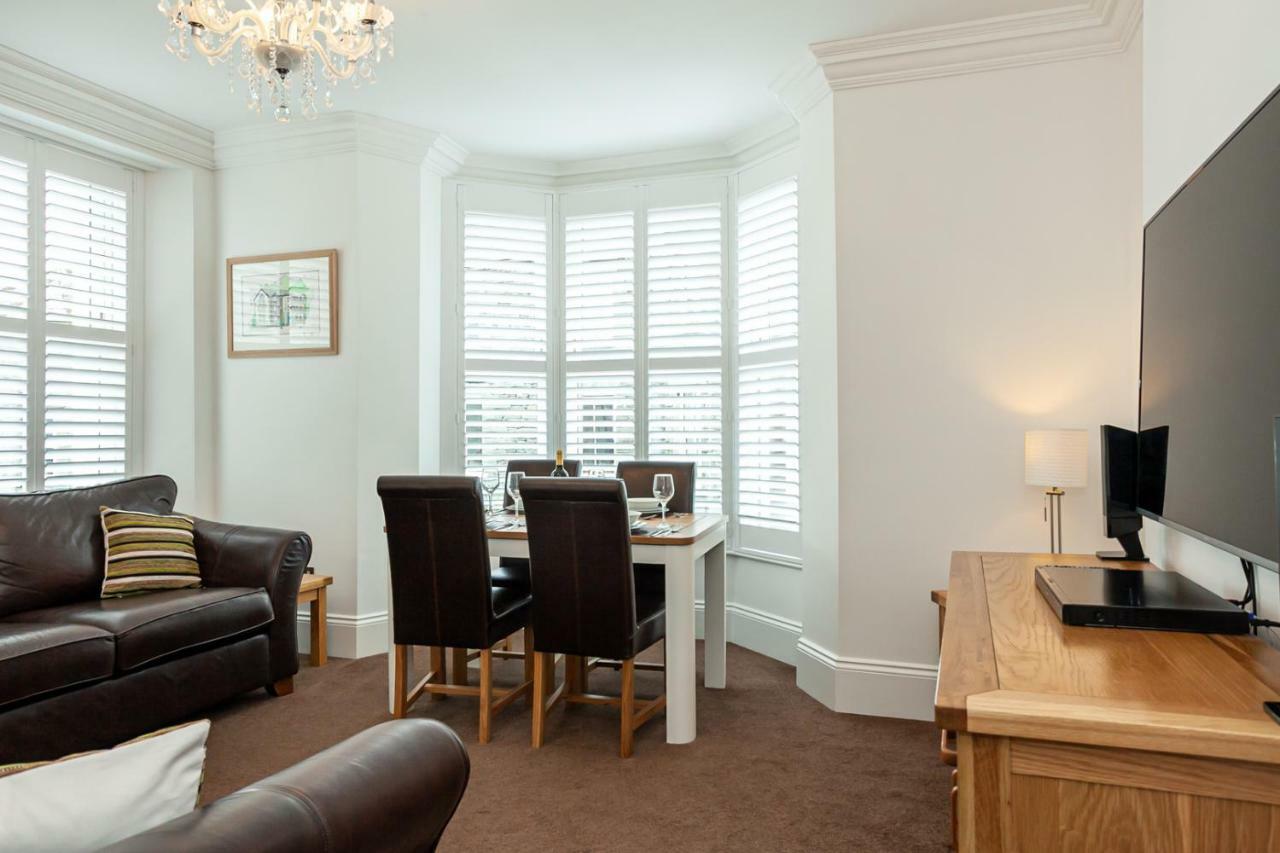 Carlton 2 A Large Modern Keswick Appt With Parking Apartment *
