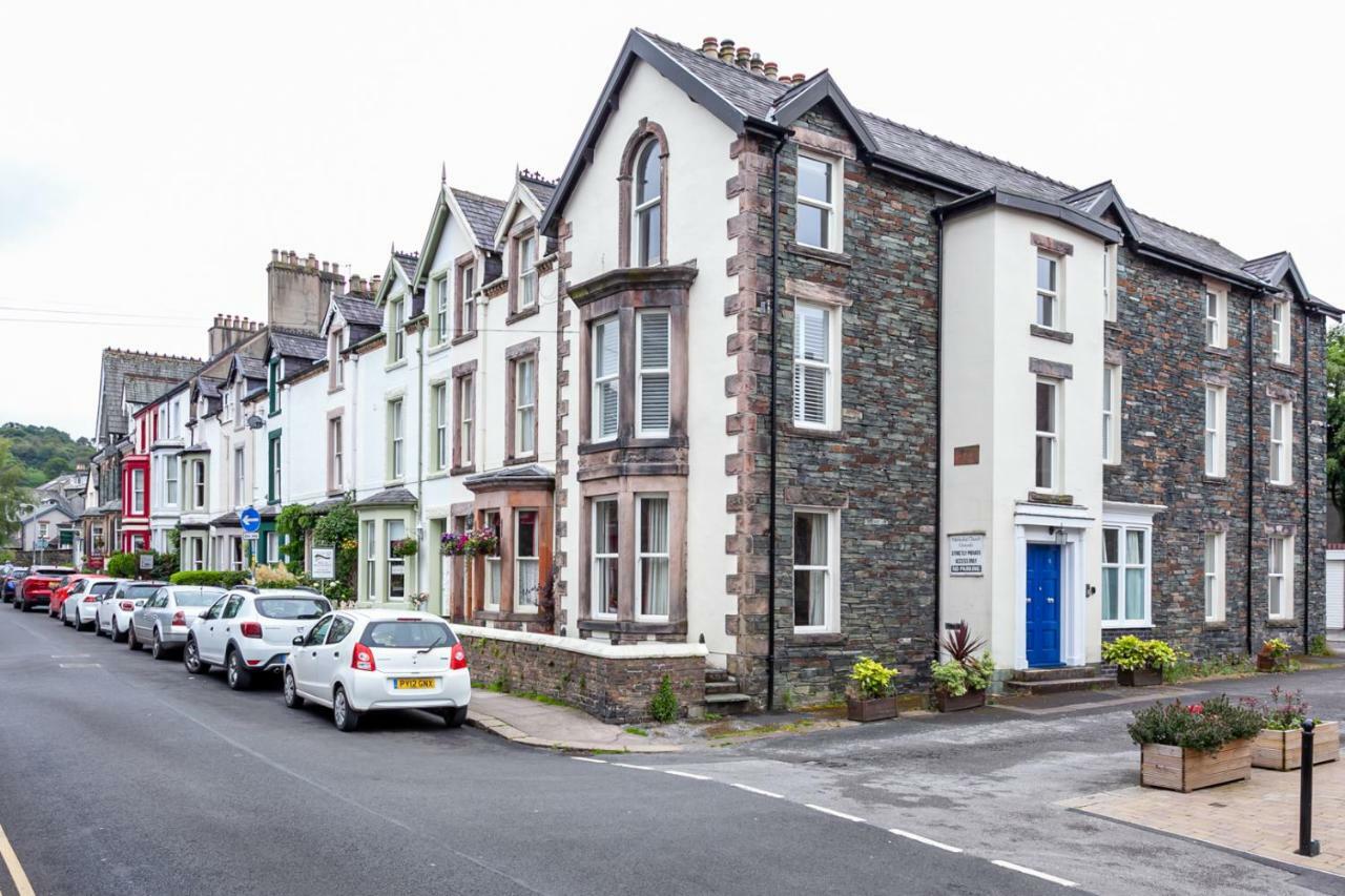 Apartment Carlton 2 A Large Modern Keswick Appt With Parking *